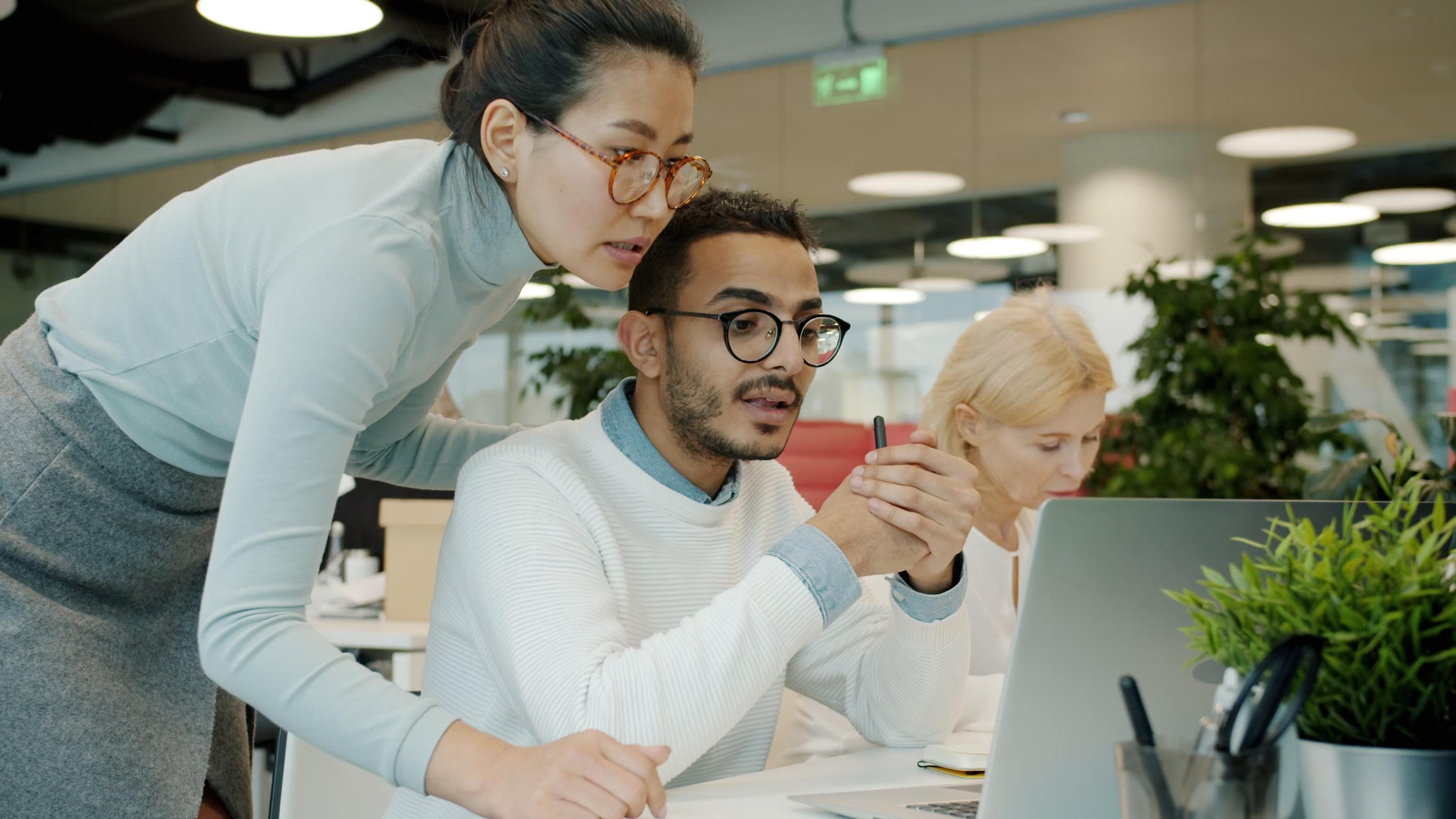 Integrating CLB Skills into Canadian Workplace Culture: A Practical Guide for Newcomers